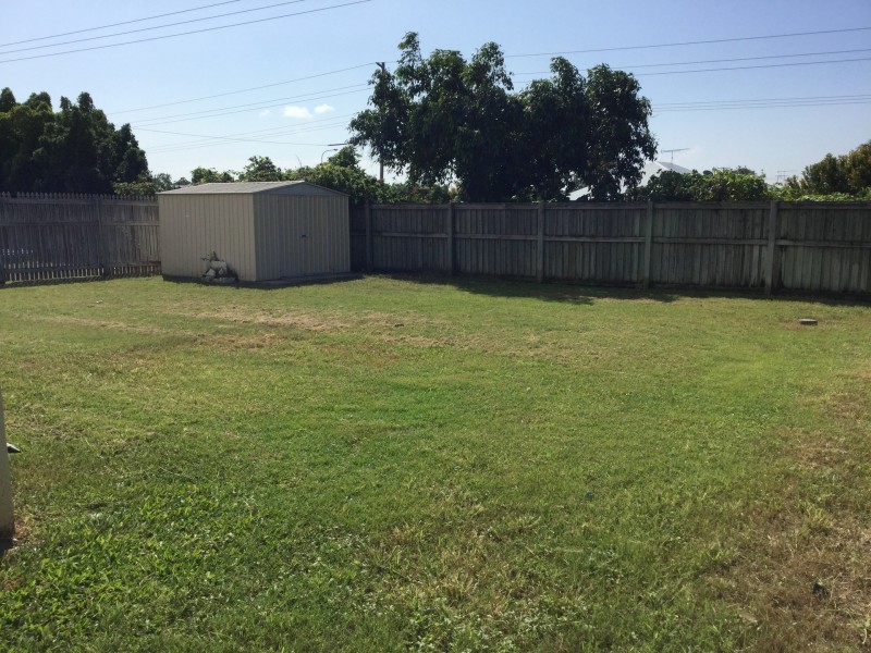 30 Hilton Way, Mount Louisa QLD 4814