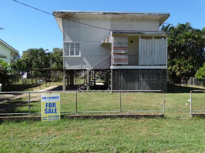 101 Tenth Avenue, Railway Estate QLD 4810