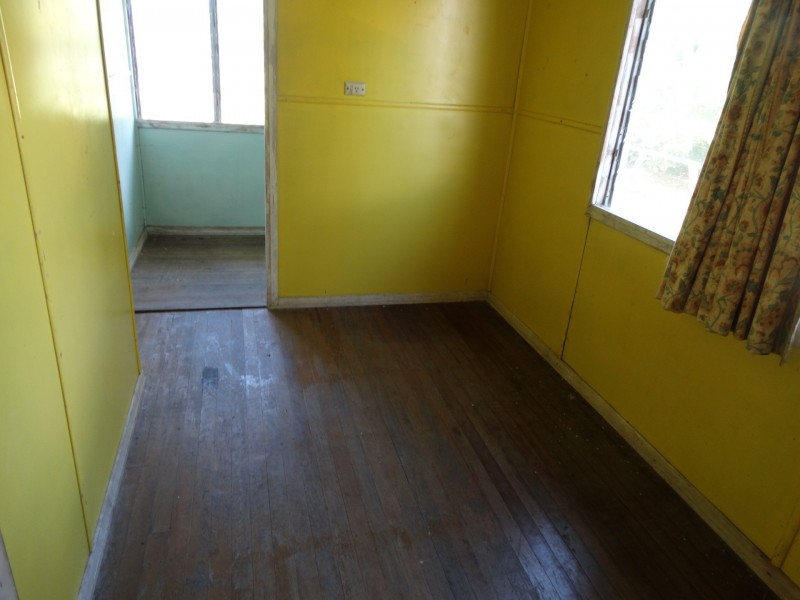 101 Tenth Avenue, Railway Estate QLD 4810