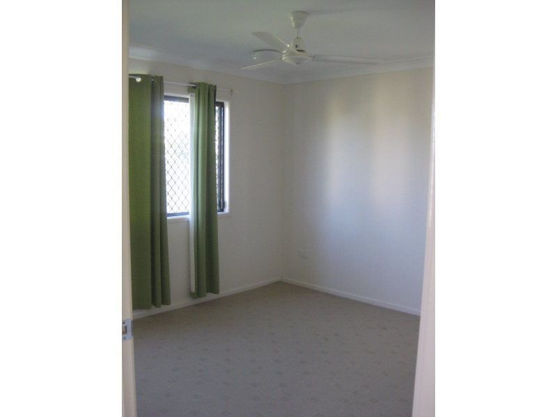 4 Wexford Crescent, Burdell QLD 4818