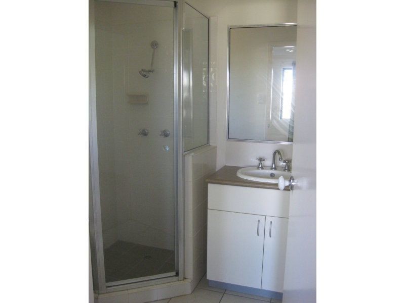 4 Wexford Crescent, Burdell QLD 4818