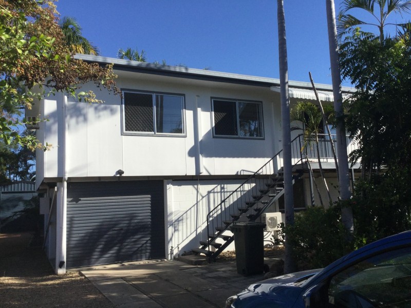 32 Champagne Crescent, Kelso QLD 4815