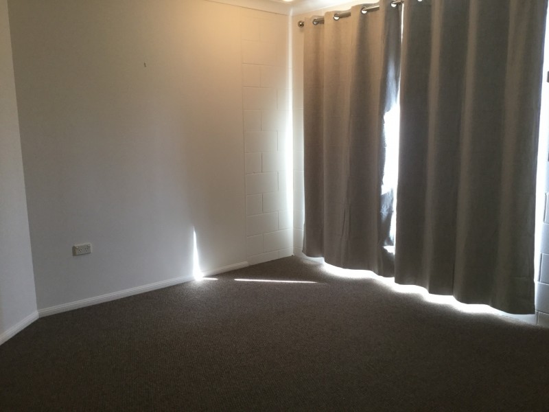 2 Amber Avenue, Rasmussen QLD 4815