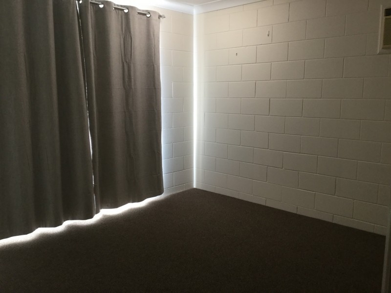 2 Amber Avenue, Rasmussen QLD 4815