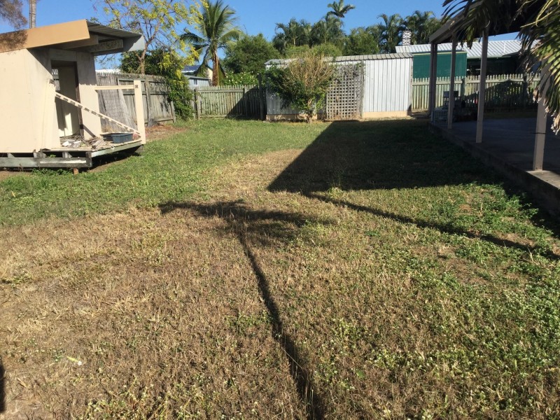 2 Amber Avenue, Rasmussen QLD 4815