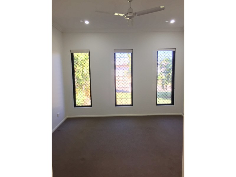 15 Malibu Parade ‘ Jaskyl Place’, Mount Louisa QLD 4814