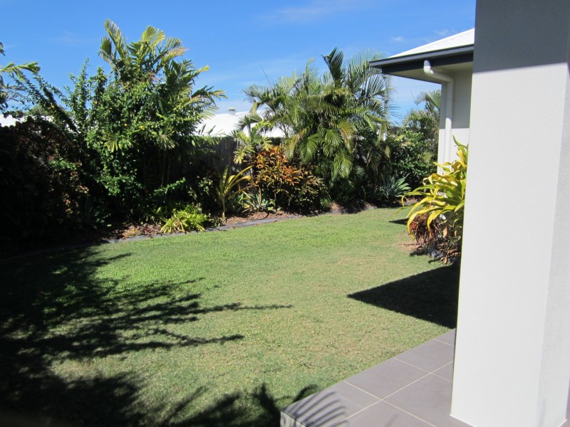 15 Malibu Parade ‘ Jaskyl Place’, Mount Louisa QLD 4814