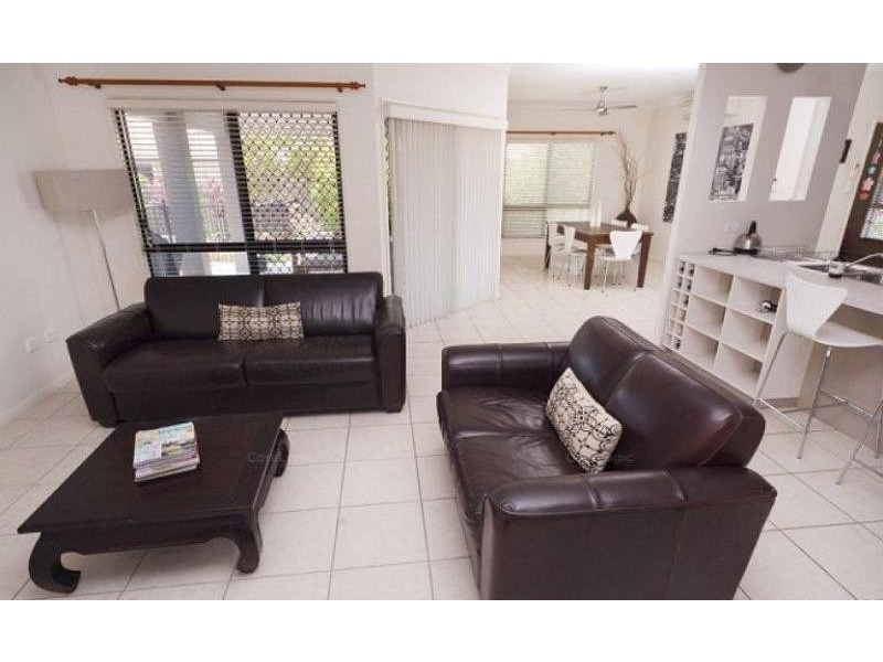 14 Waterdragon Link, Douglas QLD 4814