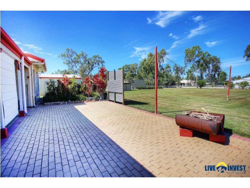 9 Caspian Court, Kelso QLD 4815