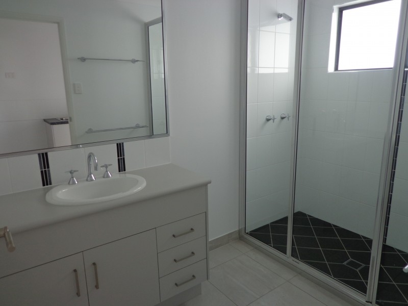 1/1 Claret Close, Condon QLD 4815