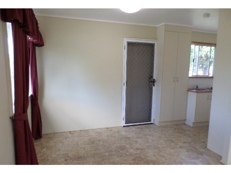 4 Banora Court, Mount Louisa QLD 4814