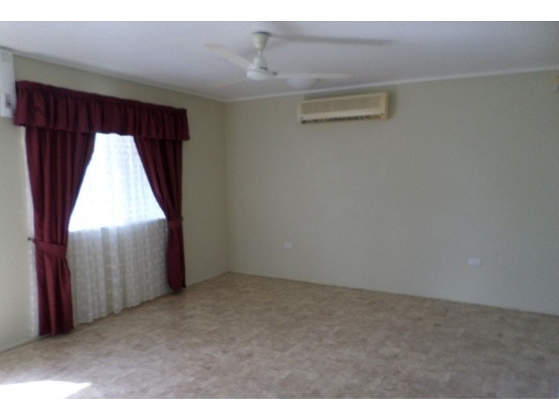 4 Banora Court, Mount Louisa QLD 4814