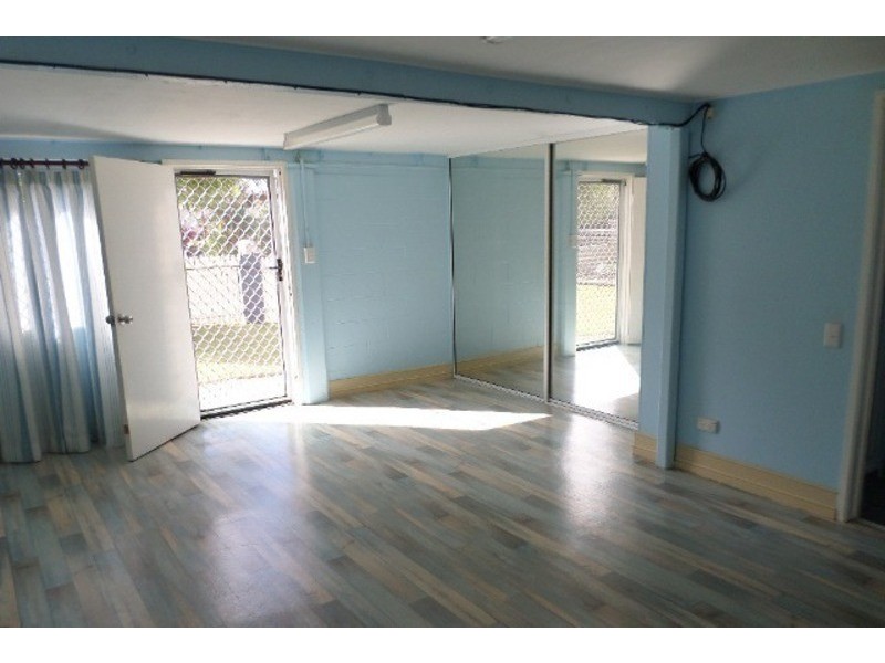 4 Banora Court, Mount Louisa QLD 4814