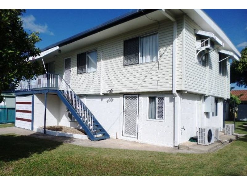 4 Banora Court, Mount Louisa QLD 4814