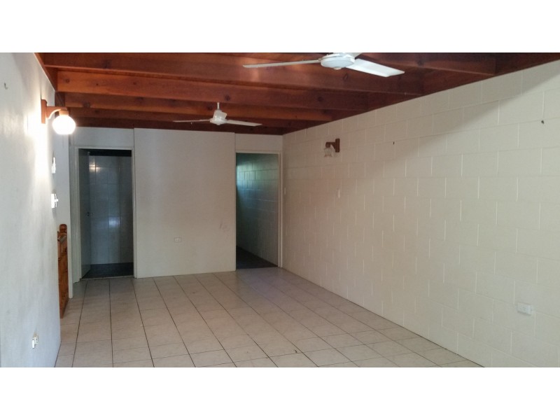 3/118 Cook Street, North Ward QLD 4810