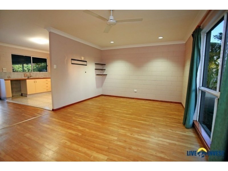 32 Leila Avenue, Rasmussen QLD 4815