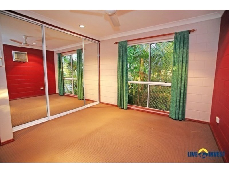 32 Leila Avenue, Rasmussen QLD 4815