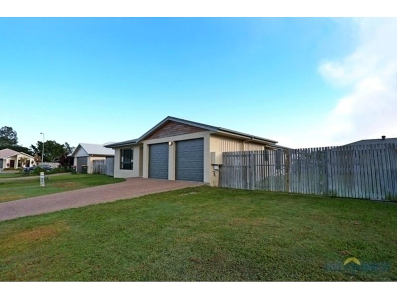4 Thornbill Close, Kelso QLD 4815
