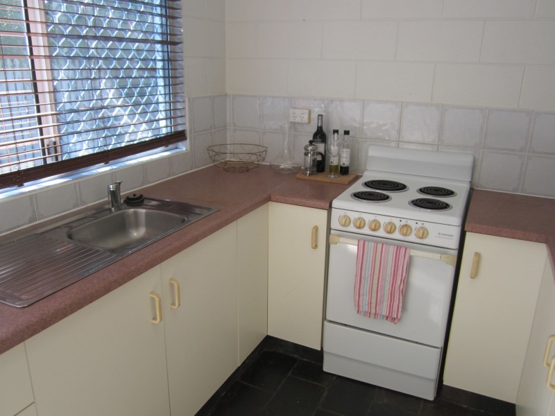 17/36 Henry Street, West End QLD 4810