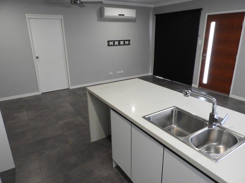 14 Colvin Street, Oonoonba QLD 4811