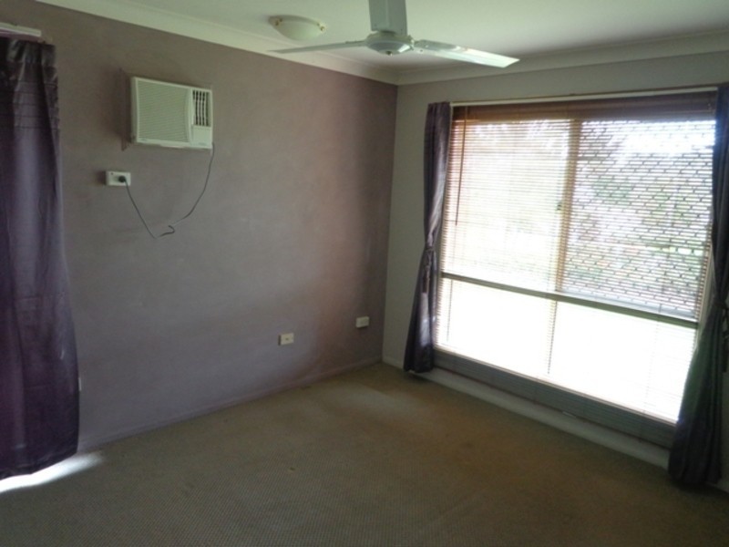 33 Burbank Way, Kirwan QLD 4817