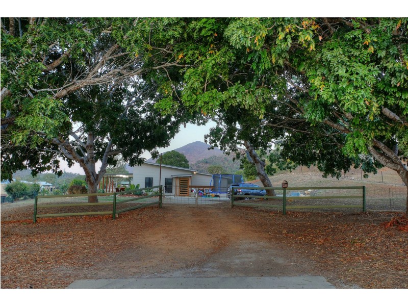 187 Williams Road, Alligator Creek QLD 4816