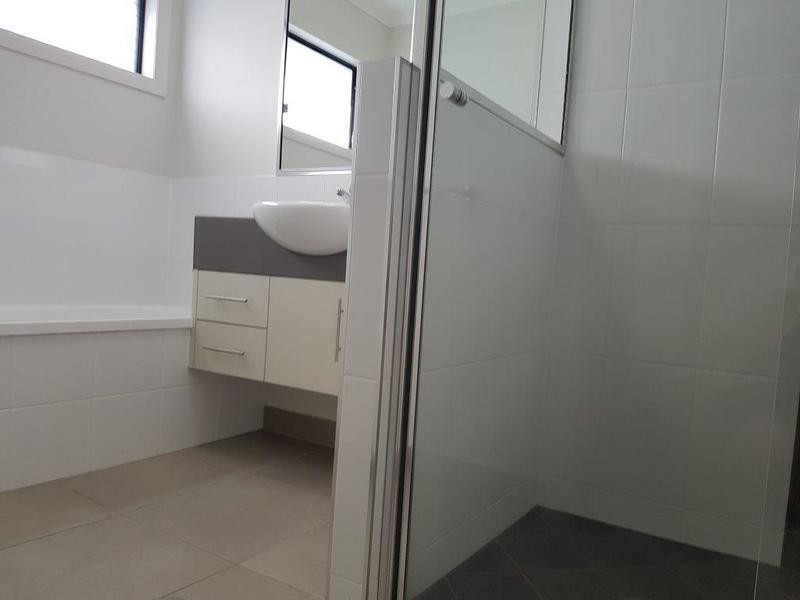 7 Lanikai Place, Mount Low QLD 4818