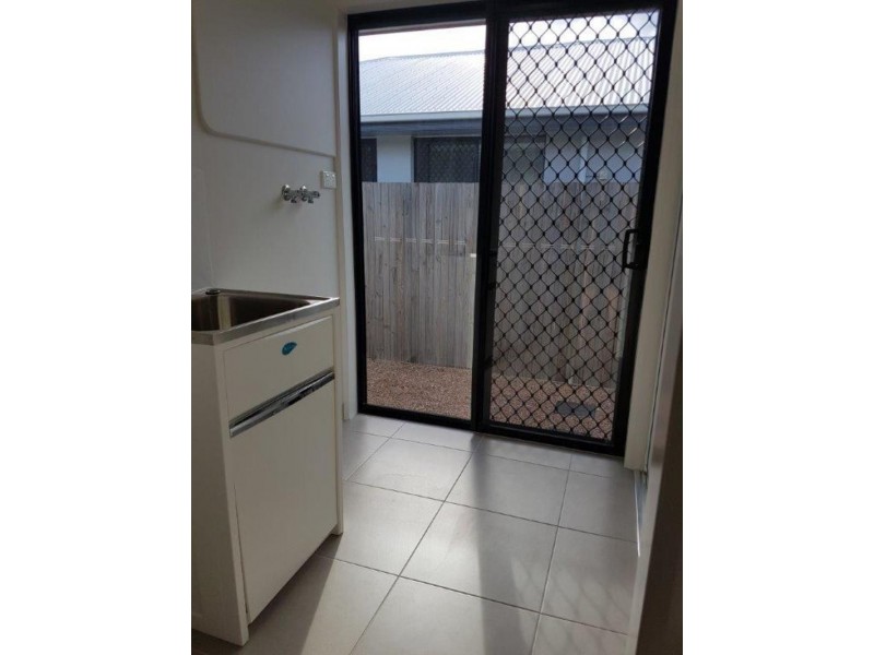 7 Lanikai Place, Mount Low QLD 4818