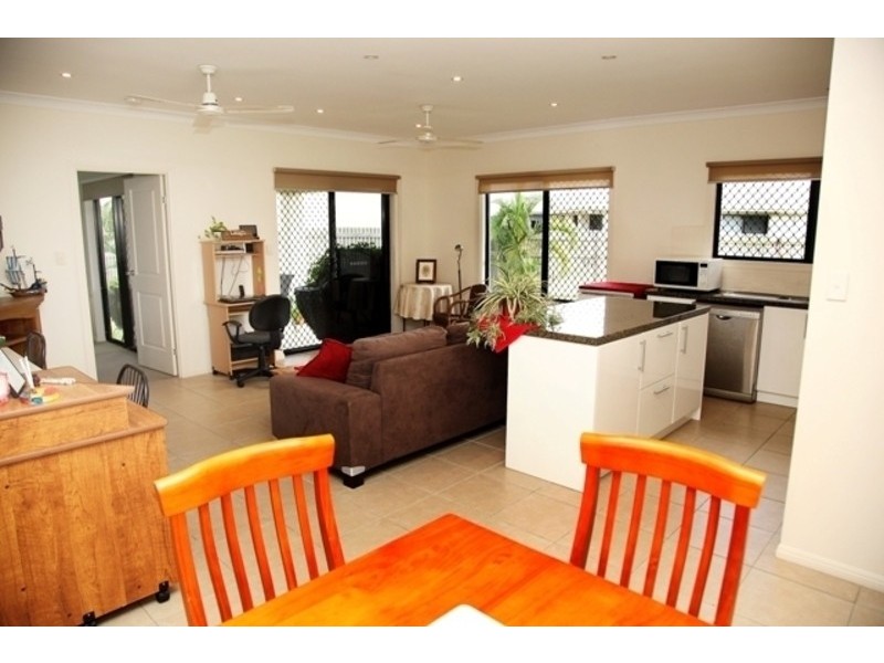 9 Blue Wren Drive, Kelso QLD 4815