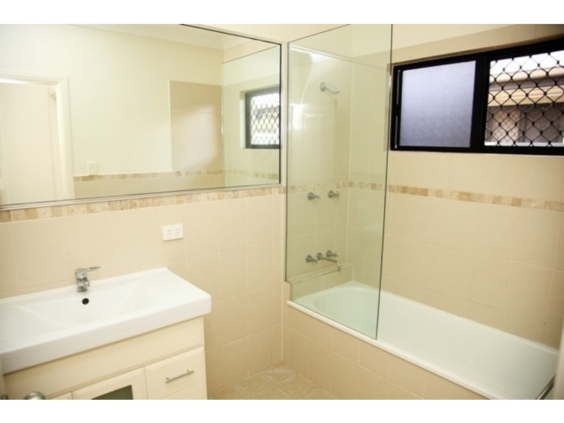 9 Blue Wren Drive, Kelso QLD 4815