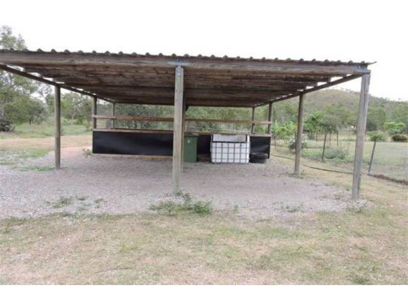 224 Valley Drive, Oak Valley QLD 4811