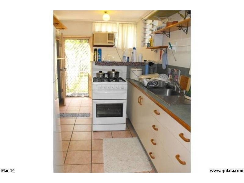 2/21 Hopkins Street, Currajong QLD 4812