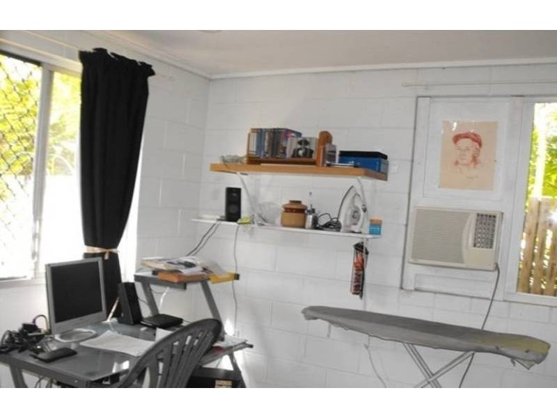 2/21 Hopkins Street, Currajong QLD 4812