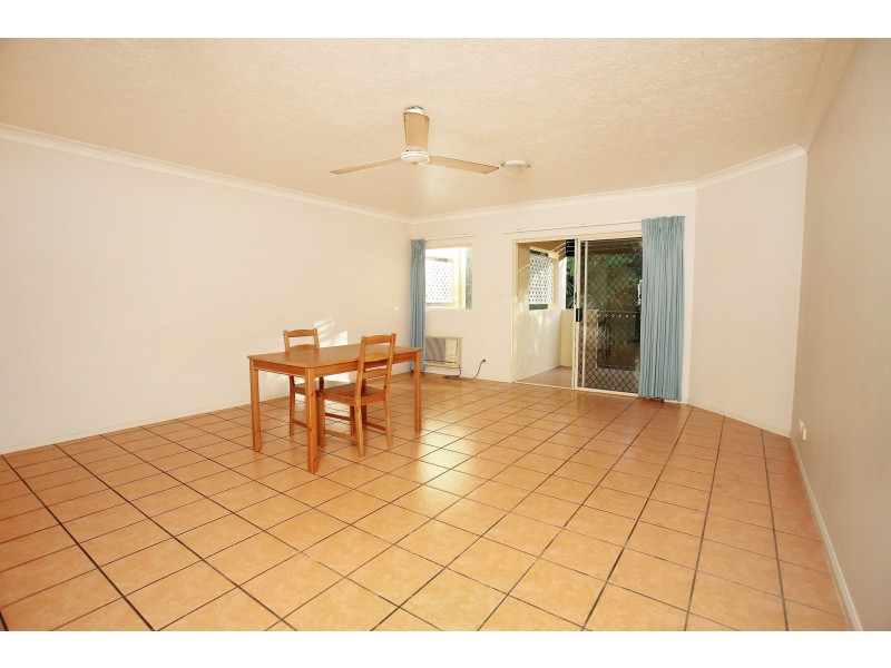 2/92 Regatta Crescent, Douglas QLD 4814