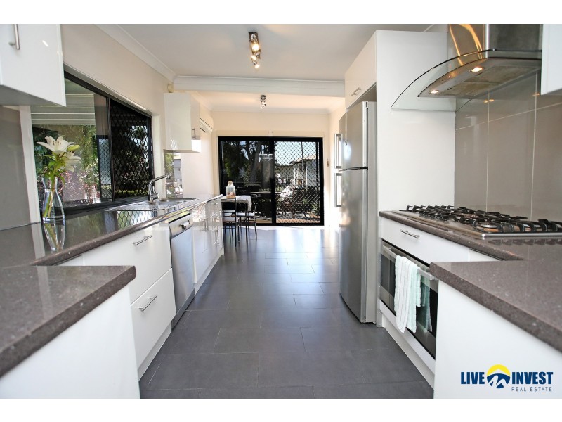 21 Illoura Street, Cranbrook QLD 4814