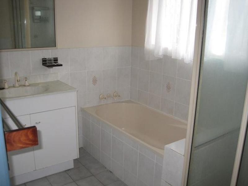 21 Spruce Street, Kirwan QLD 4817