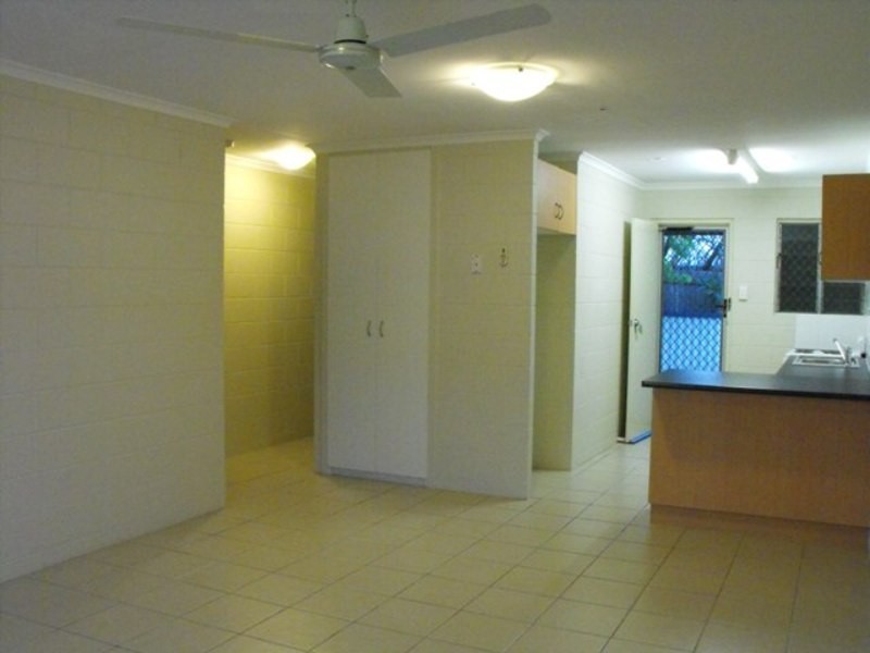 4/31 Harold Street, West End QLD 4810