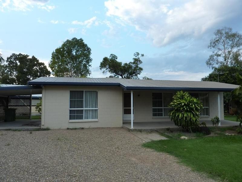 5 Christian Court, Mount Louisa QLD 4814