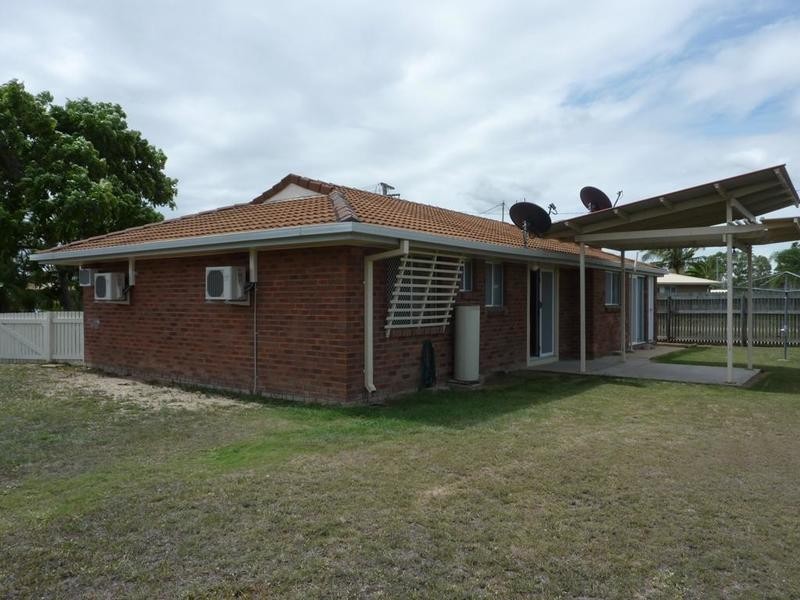 12 Josephine Crescent, Rasmussen QLD 4815