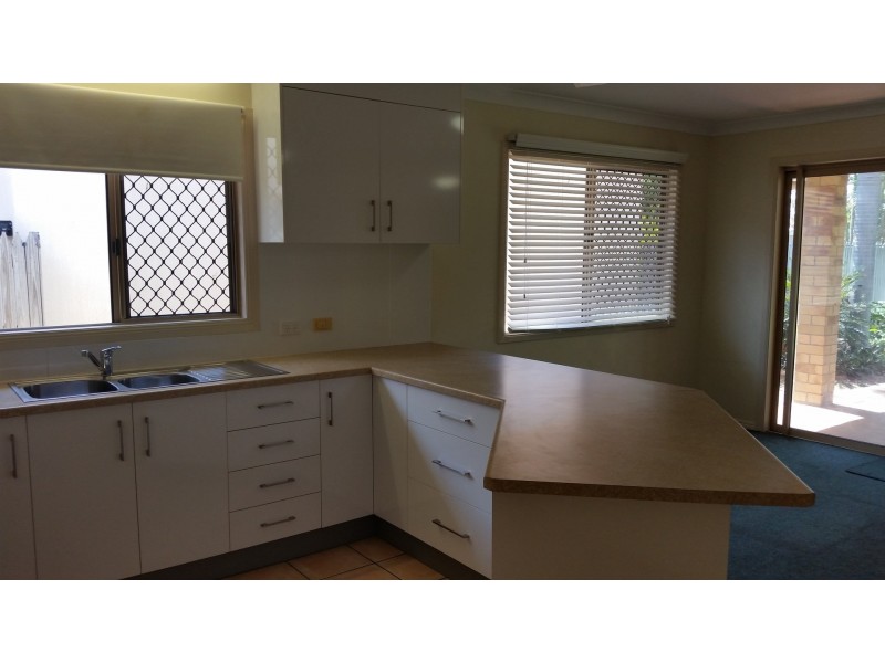 9 Flame Court, Kirwan QLD 4817