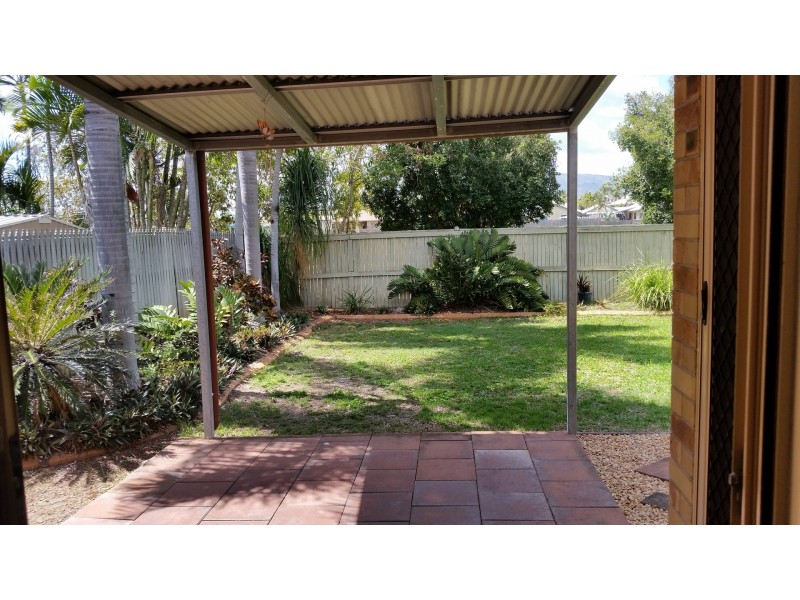 9 Flame Court, Kirwan QLD 4817