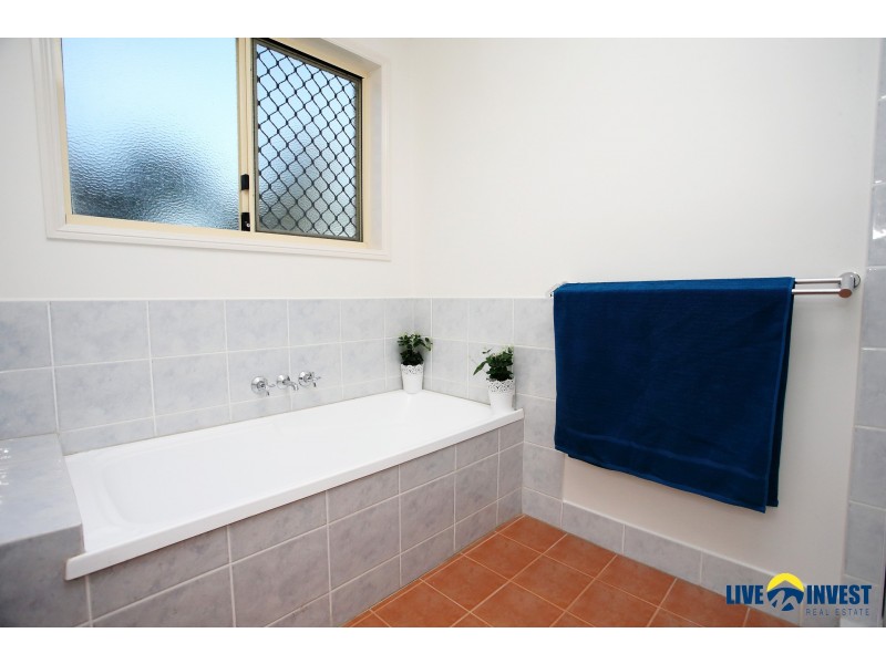 23 Blue Lake Court, Kirwan QLD 4817