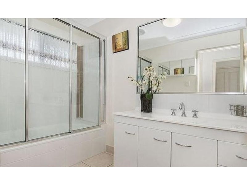 7 Strathburn Street, Mount Louisa QLD 4814