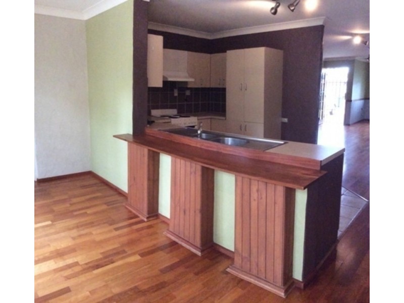 18 Emerald Street, Kirwan QLD 4817