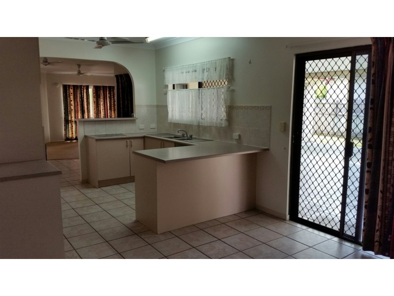 10 Jondaryn Court, Annandale QLD 4814