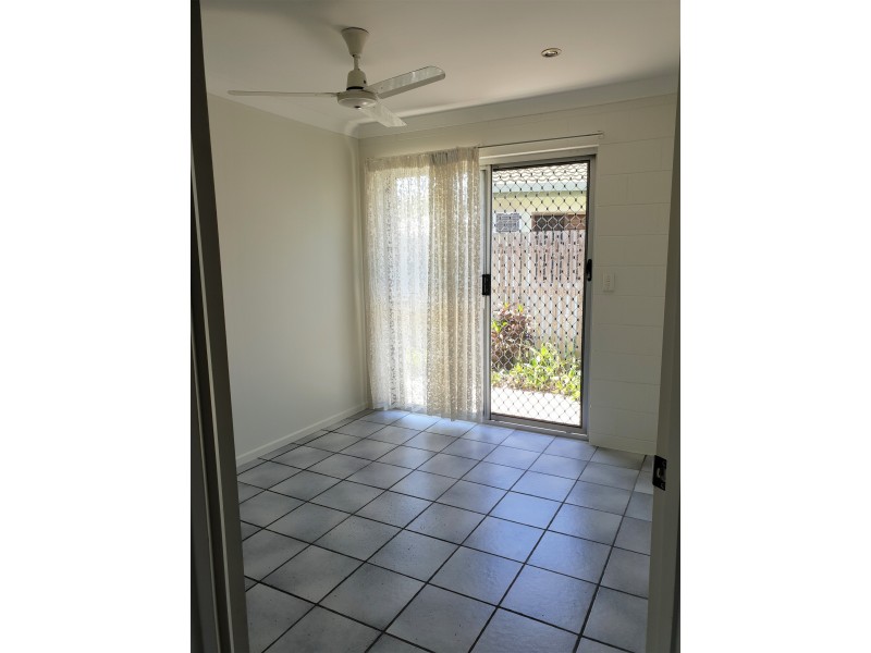 24 Salisbury Crescent, Kirwan QLD 4817