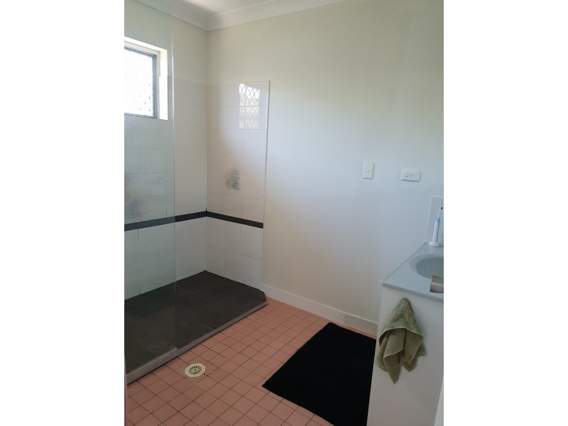 24 Salisbury Crescent, Kirwan QLD 4817