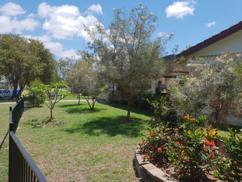 24 Salisbury Crescent, Kirwan QLD 4817