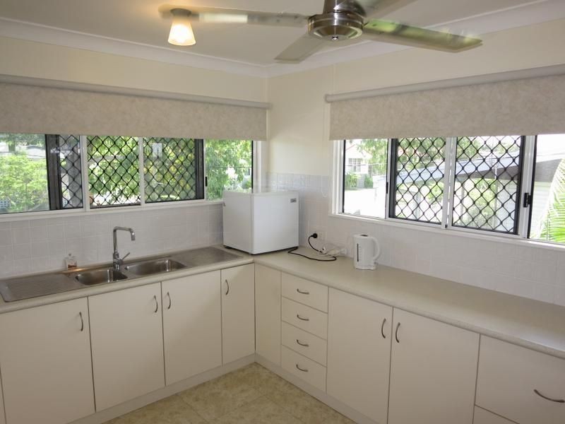 24 Hutchins Street, Heatley QLD 4814