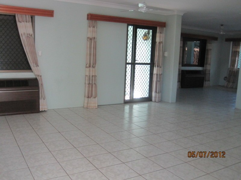 17 Watt Street, Wulguru QLD 4811